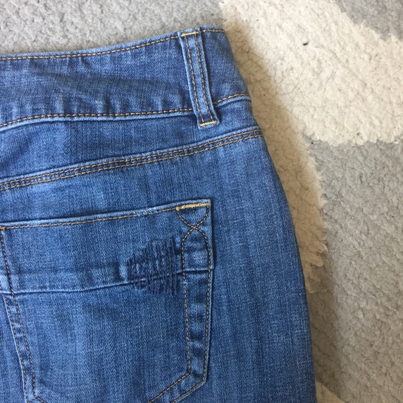 a.n.a denim skirts with distressed stitching - Picture 6 of 8